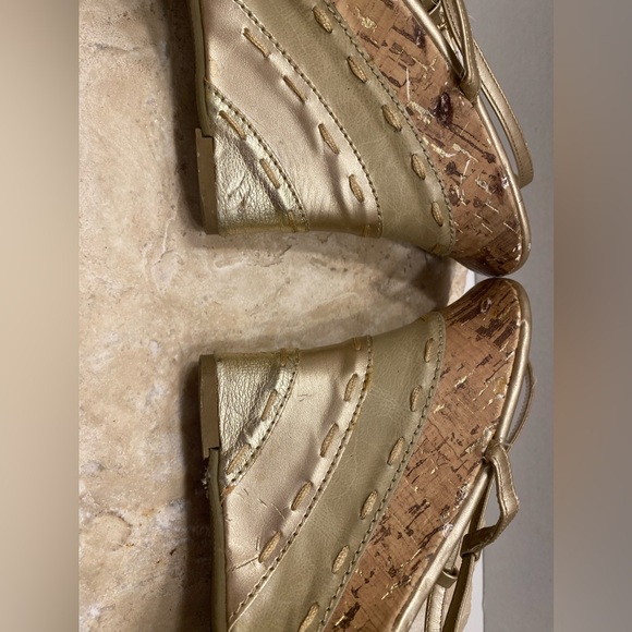 Classified Gold Slingback Strappy Platform High Heel Cork Wedge Sandal Sz 10 - Picture 10 of 12